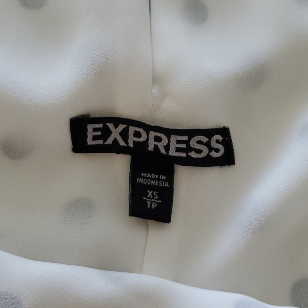 EXPRESS XS Racerback Tank Top - Picture 3 of 3